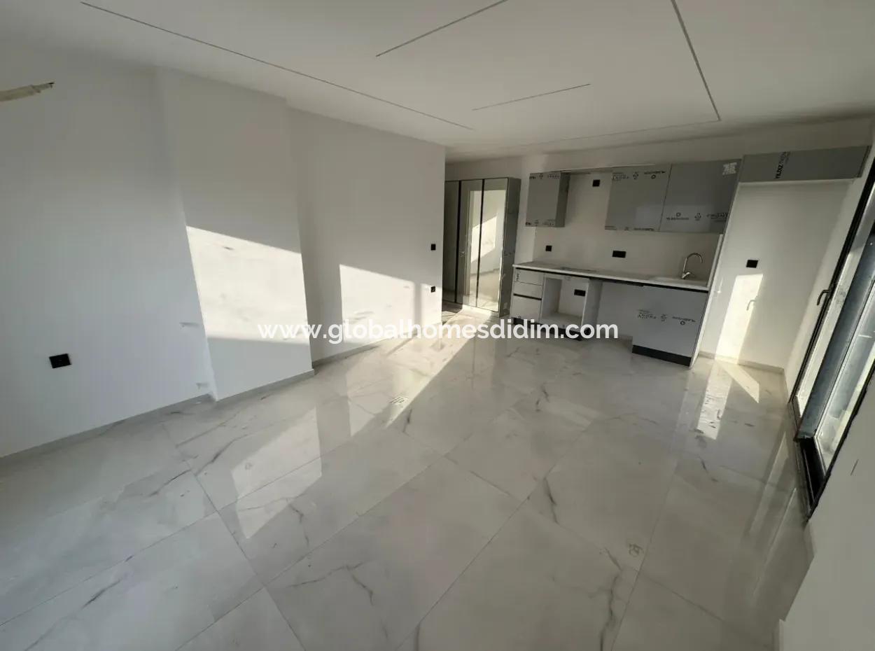 Akbük'te Denize Komşu Daire