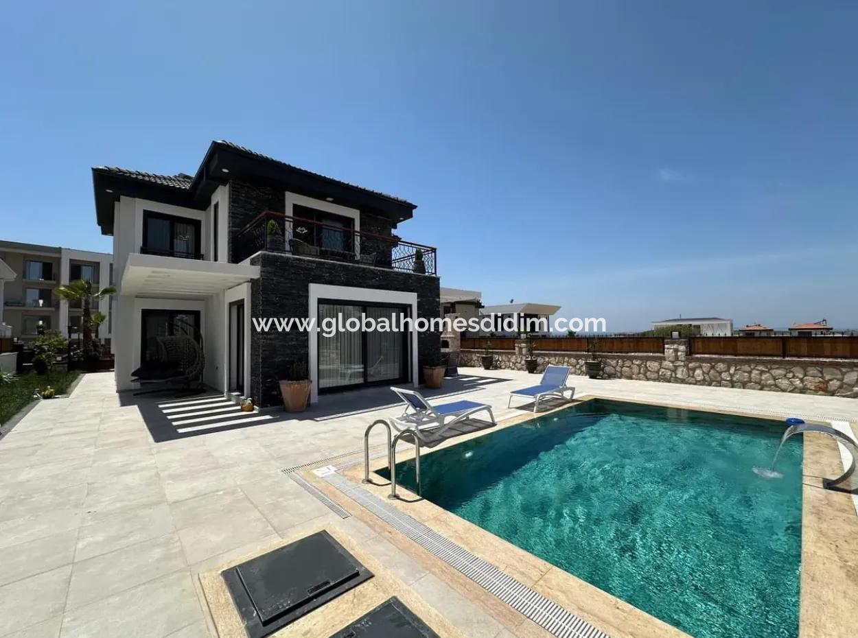 4 In 1 Voll Möblierte Freistehende Villa Mit Pool In Didim Efeler