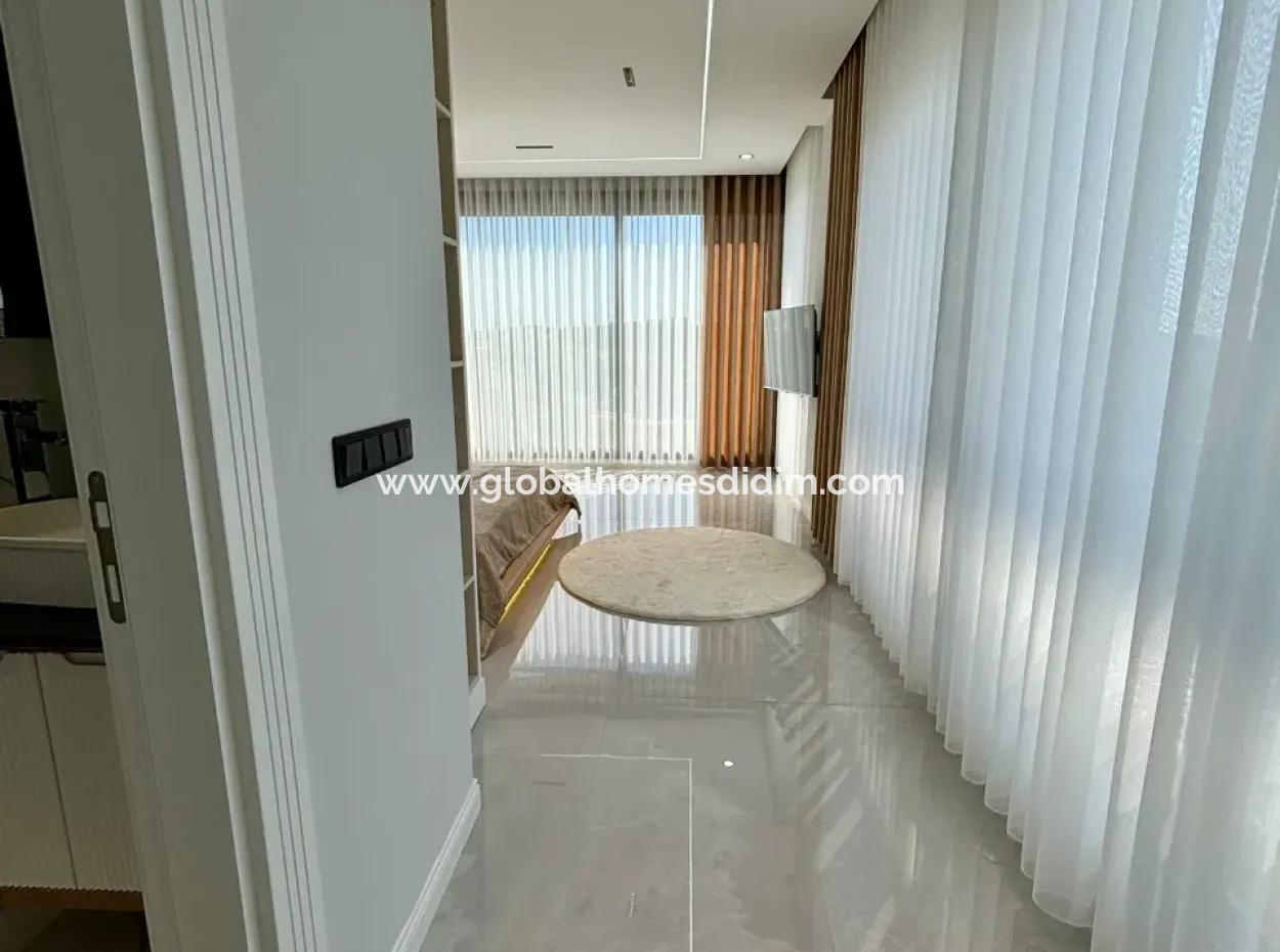 Detached Luxury Villa In Didim