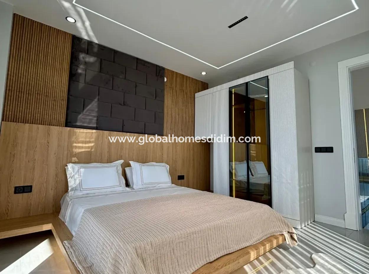 Detached Luxury Villa In Didim