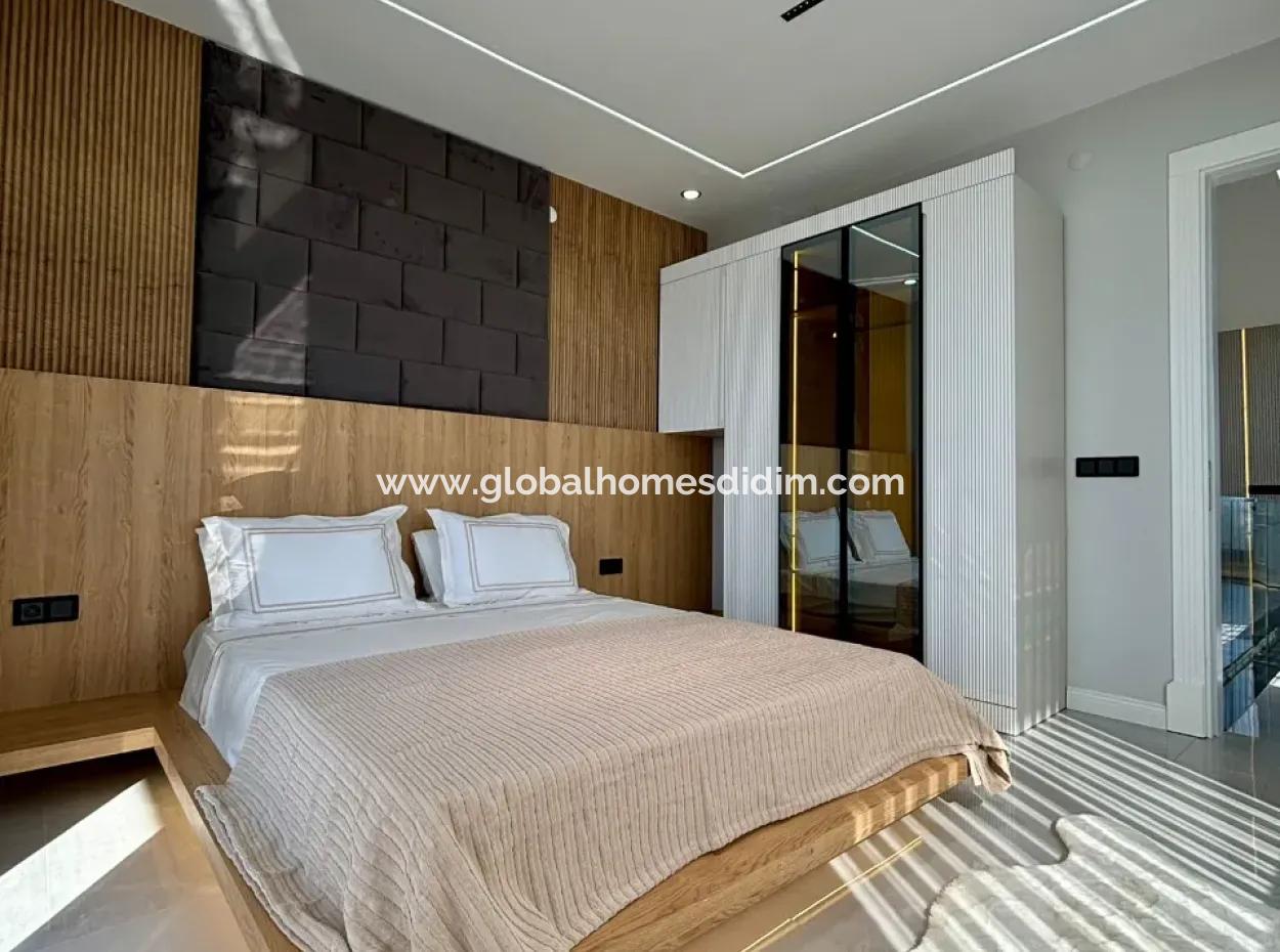 Detached Luxury Villa In Didim