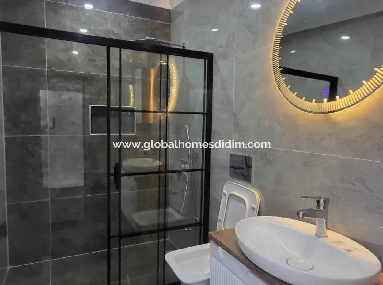 Villa For Sale In Altinkum, Didim 4 In 1 With Pool