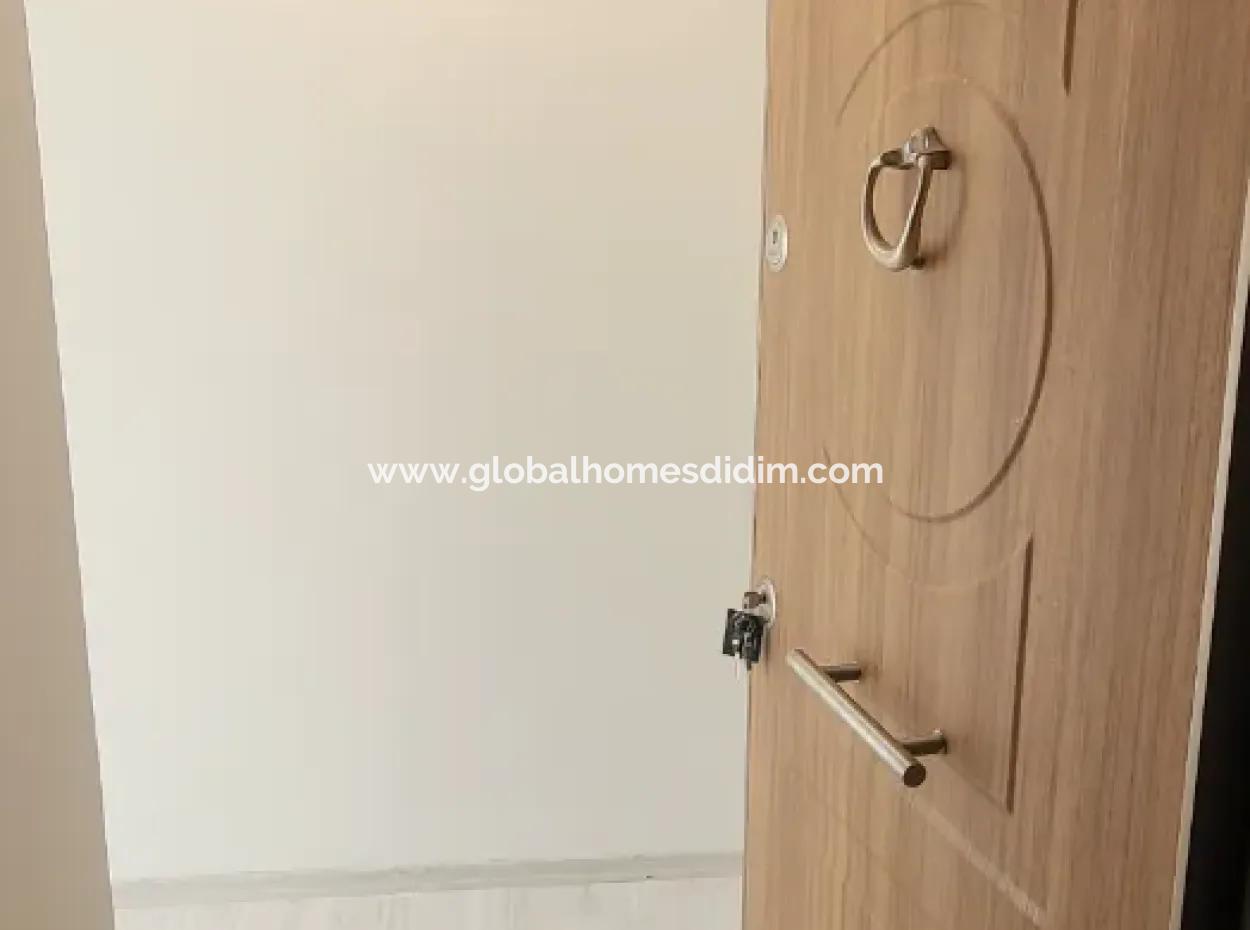 1 1 Apartment For Sale In The Center Of Didim Bazaar