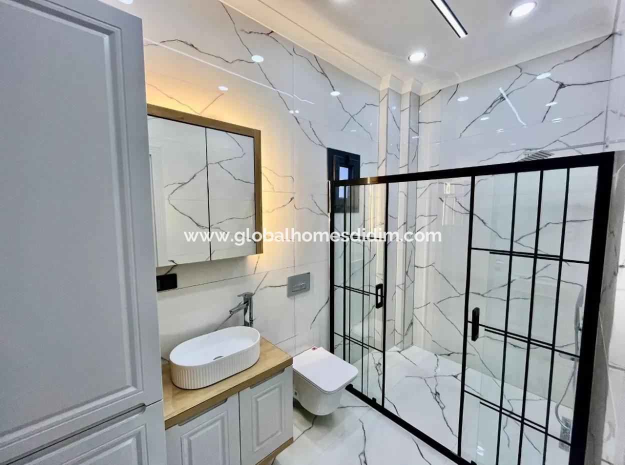 Didim Efeler Mahallesi'nde Müstakil Villa