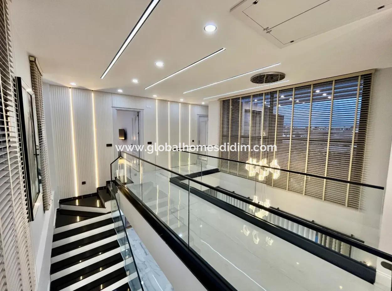 Didim Efeler Mahallesi'nde Müstakil Villa