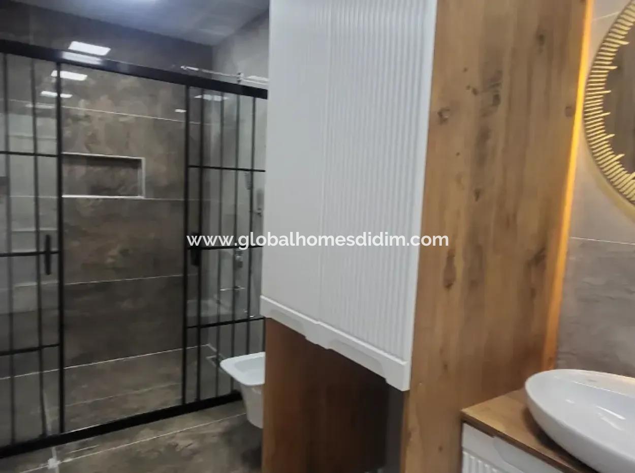 Didim Altınkum'da Satılık Villa 4+1 Havuzlu