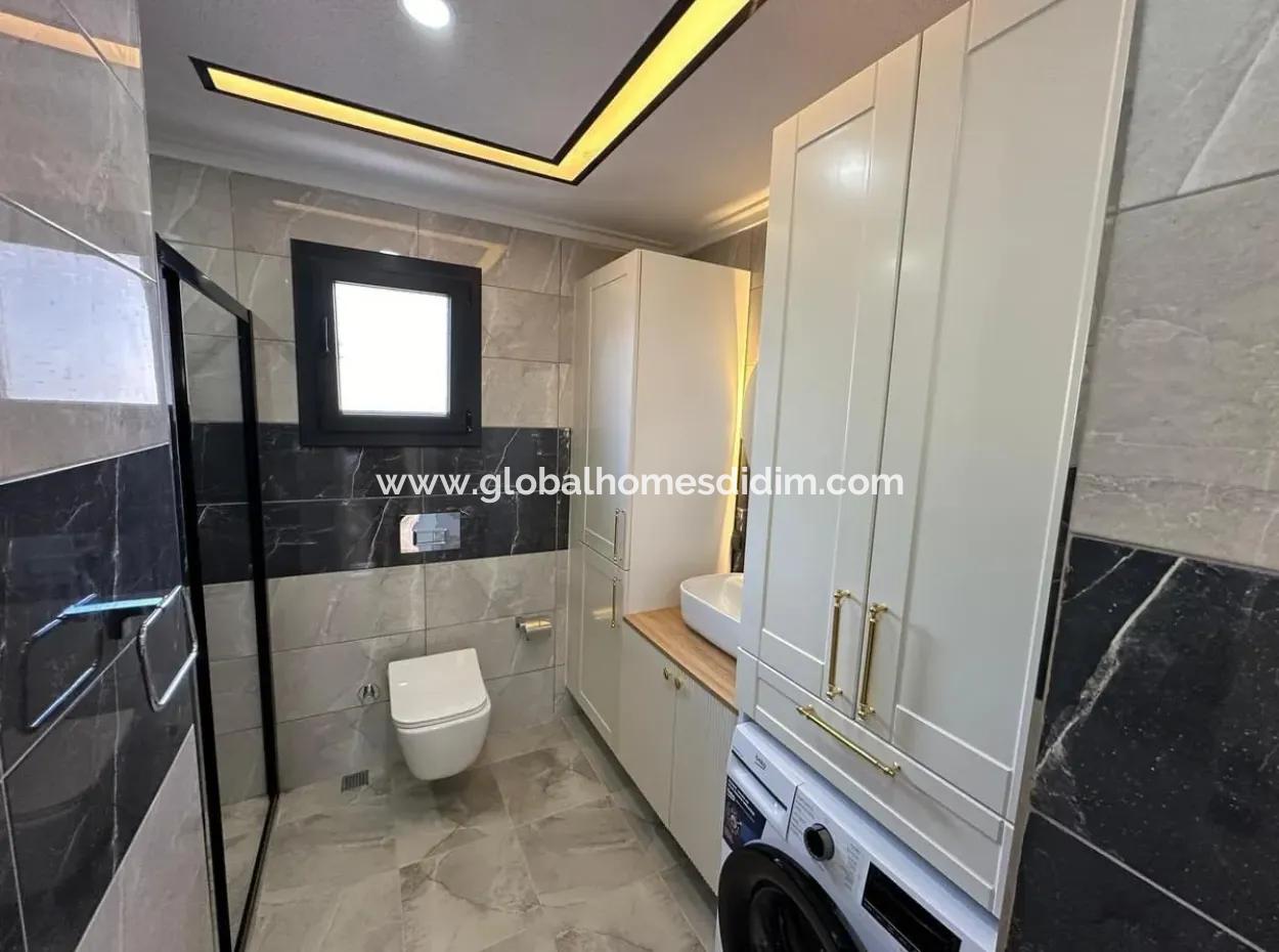 Didim Efeler'de 4+1 Full Eşyalı Havuz Müstakil Villa