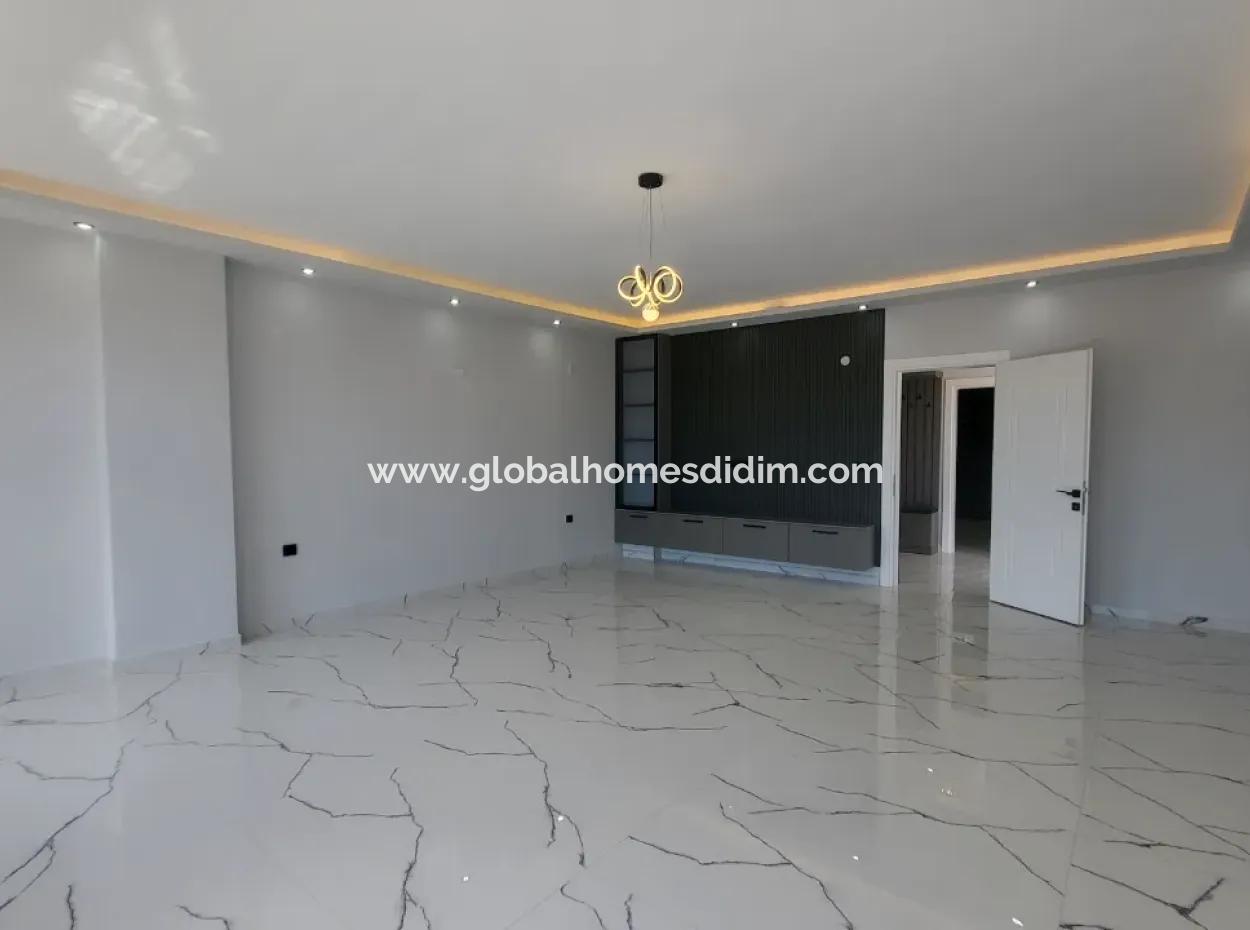 Didim'de Satılık Müstakil Villa Havuzlu 3+1