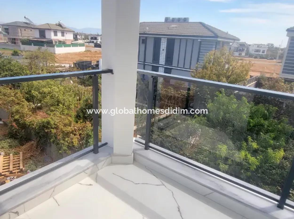 Didim'de Satılık Müstakil Villa Havuzlu 3+1