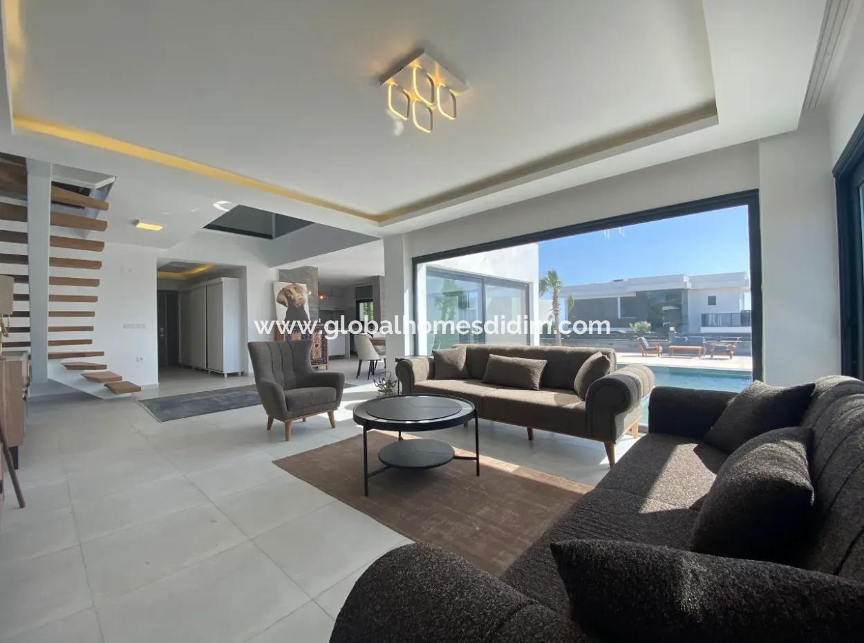 Aydın Didim'de Müstakil Lüks Villa Satılık